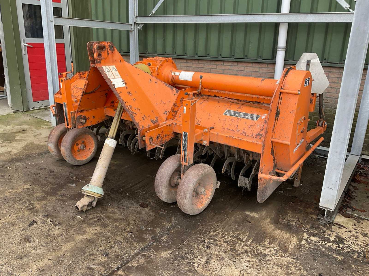 Struik 3RF-250 - קלטרת סיבובית: תמונה 1 Struik 3RF-250 - קלטרת סיבובית: תמונה 1