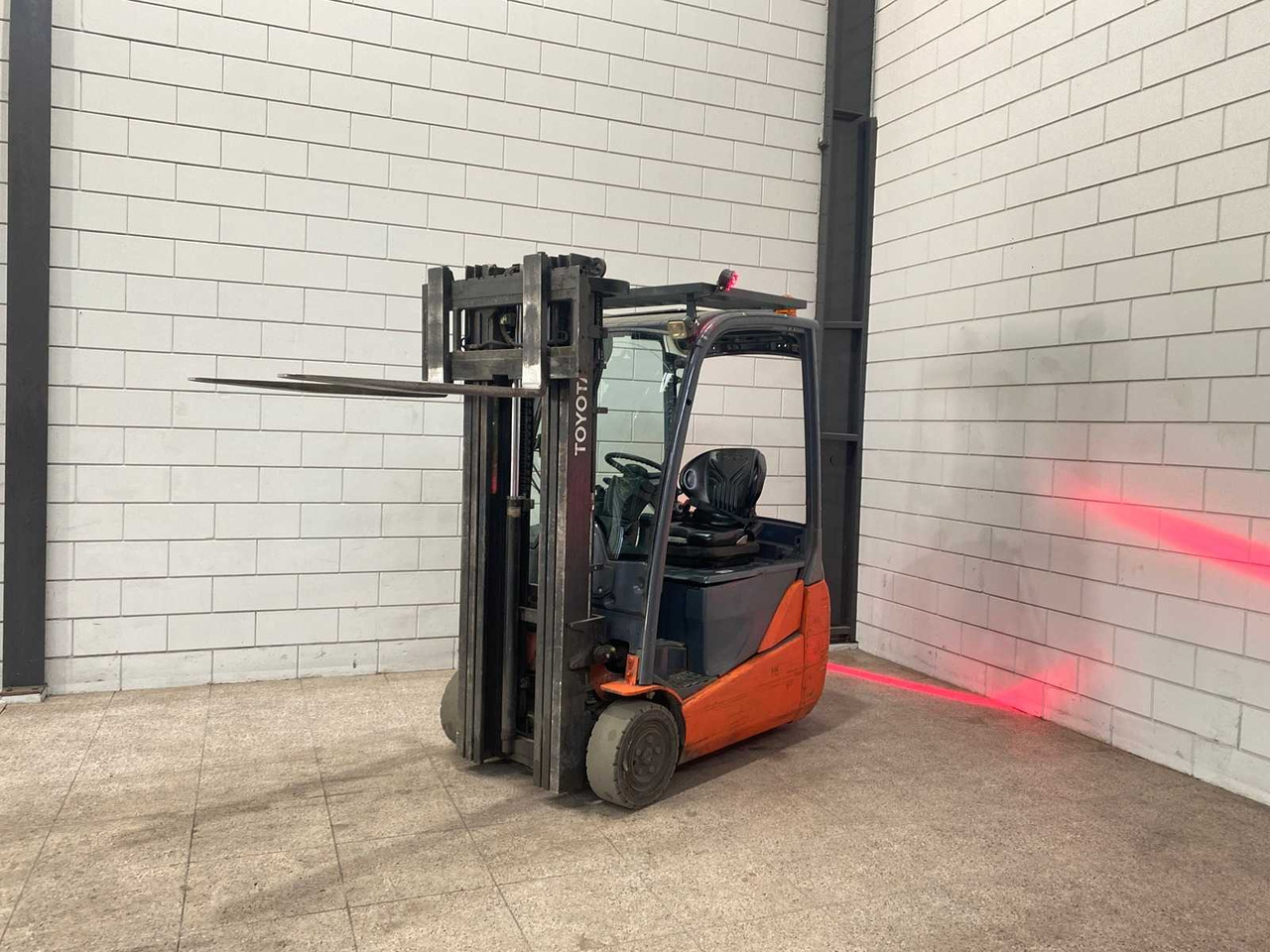 TOYOTA - 2012 - 8 FBEKT 16 - FORKLIFT TRUCK - מלגזה: תמונה 3 TOYOTA - 2012 - 8 FBEKT 16 - FORKLIFT TRUCK - מלגזה: תמונה 3