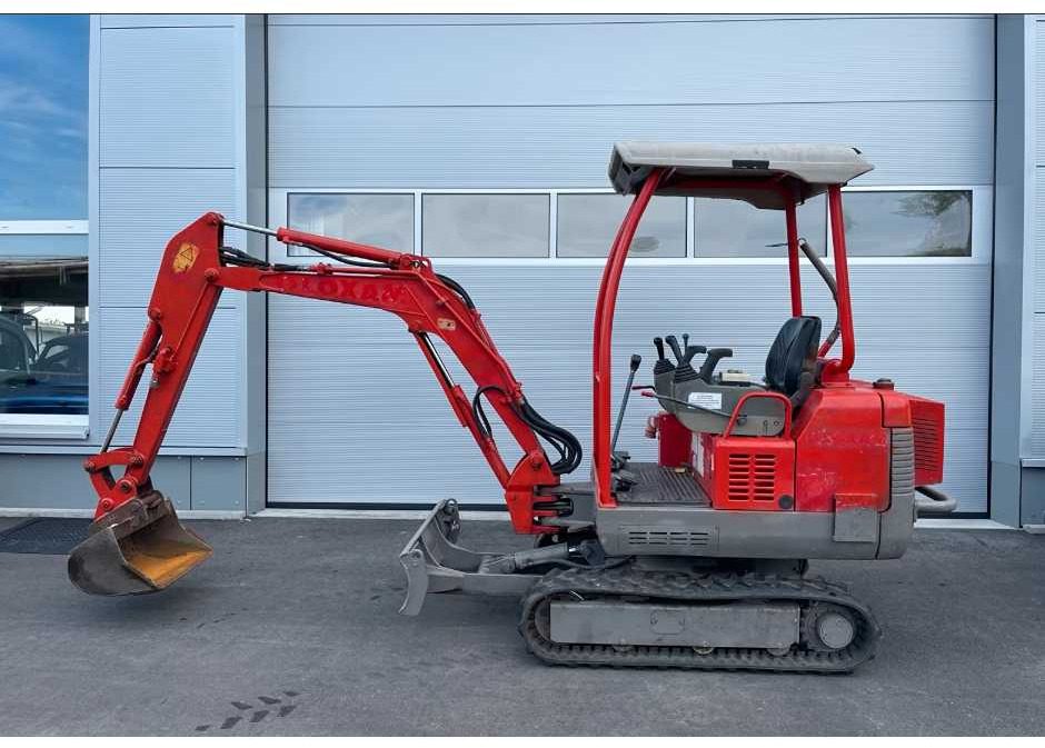 Takeuchi TB016 Hybrid - מיני מחפר: תמונה 1 Takeuchi TB016 Hybrid - מיני מחפר: תמונה 1