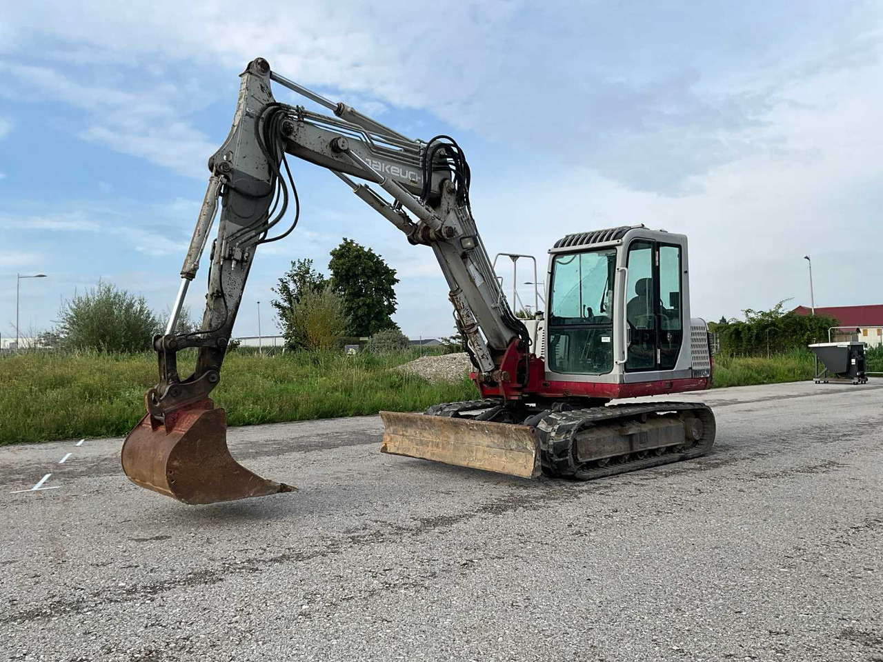 Takeuchi TB175 - מחפר סורק: תמונה 1 Takeuchi TB175 - מחפר סורק: תמונה 1