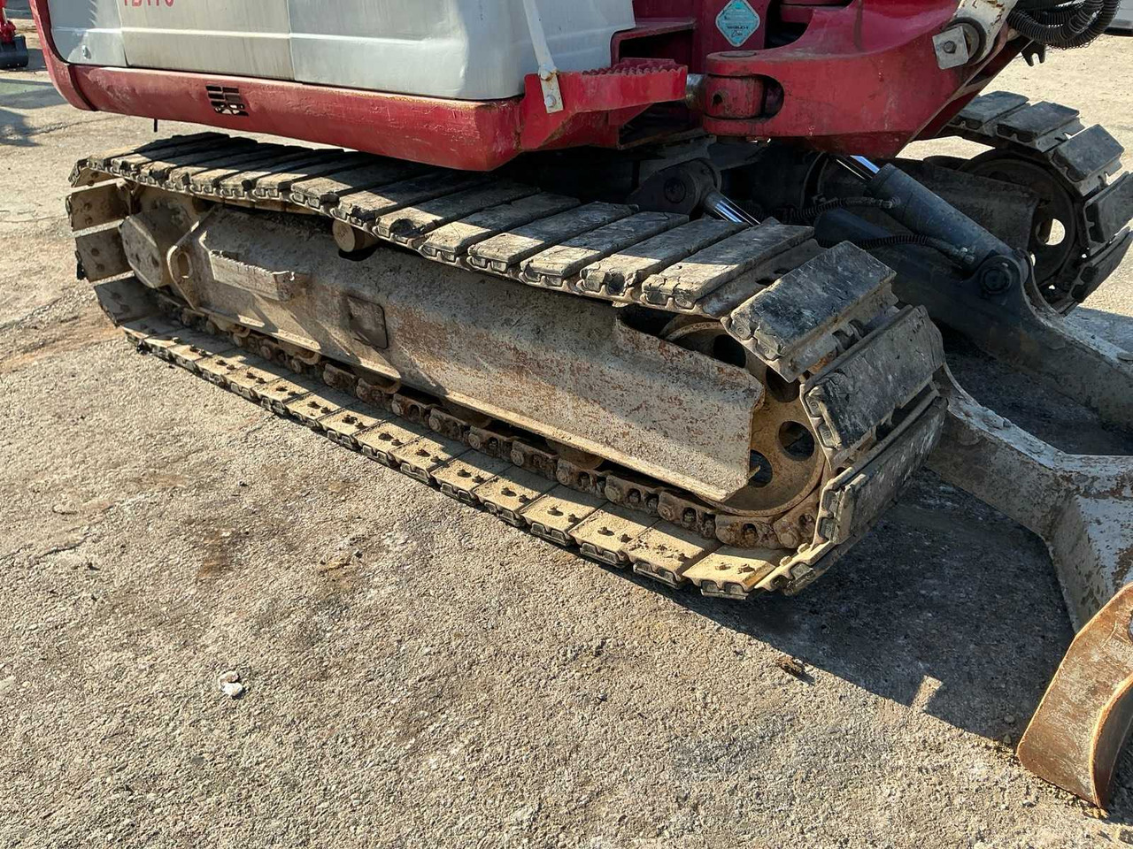 מחפר סורק Takeuchi TB175: תמונה 34
