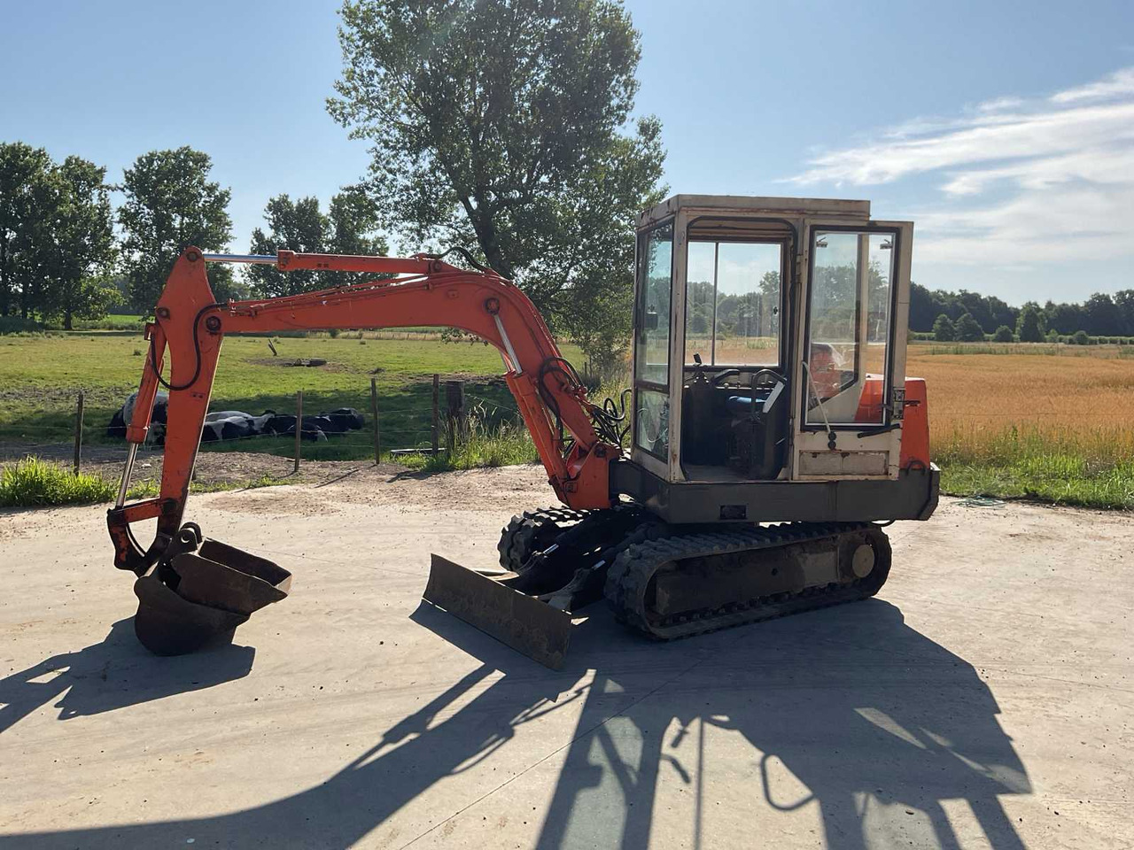 Takeuchi TB36 - מיני מחפר: תמונה 4 Takeuchi TB36 - מיני מחפר: תמונה 4