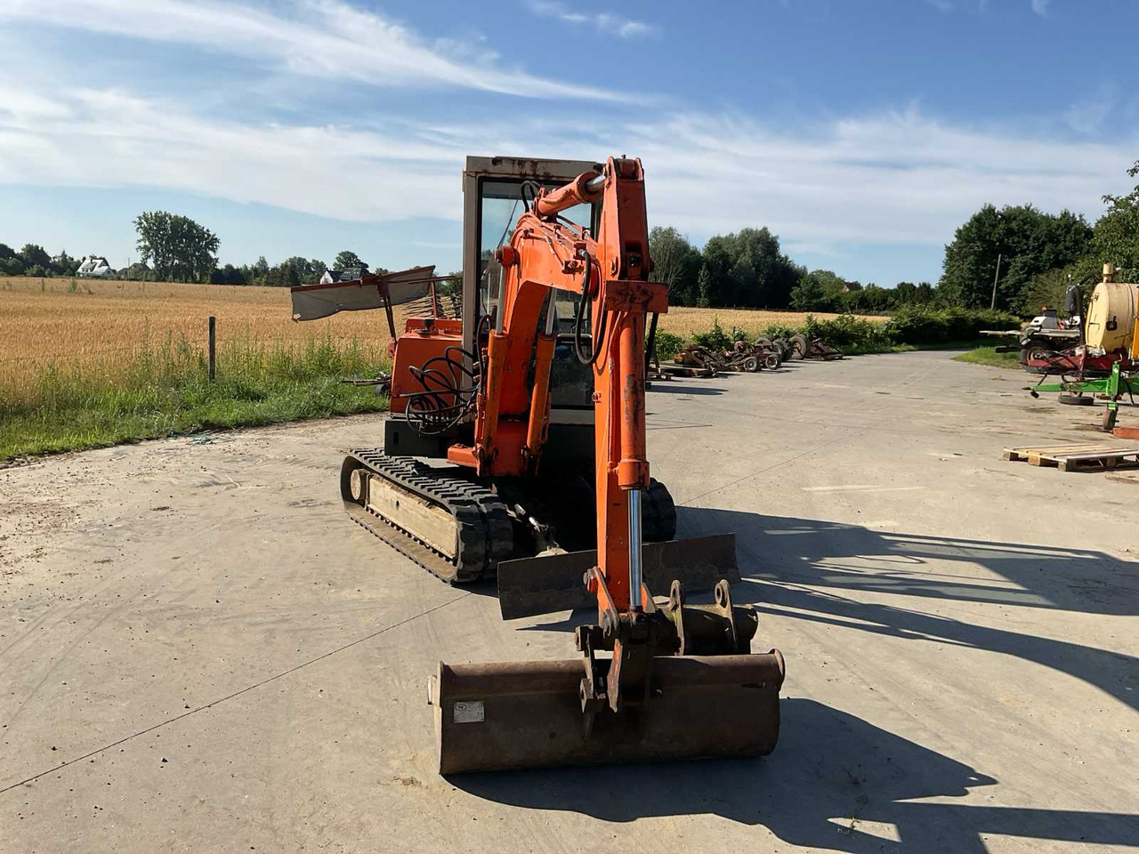 Takeuchi TB36 - מיני מחפר: תמונה 2 Takeuchi TB36 - מיני מחפר: תמונה 2