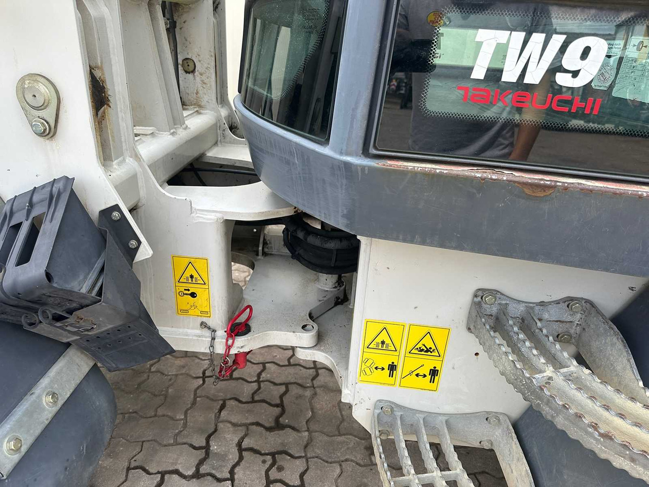 מעמיס גלגלים Takeuchi TW9: תמונה 15