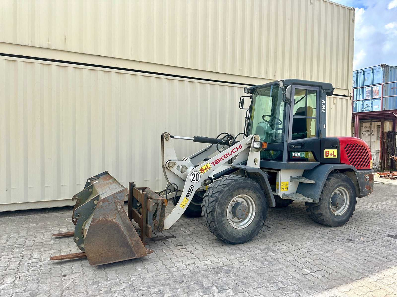 Takeuchi TW9 - מעמיס גלגלים: תמונה 4 Takeuchi TW9 - מעמיס גלגלים: תמונה 4