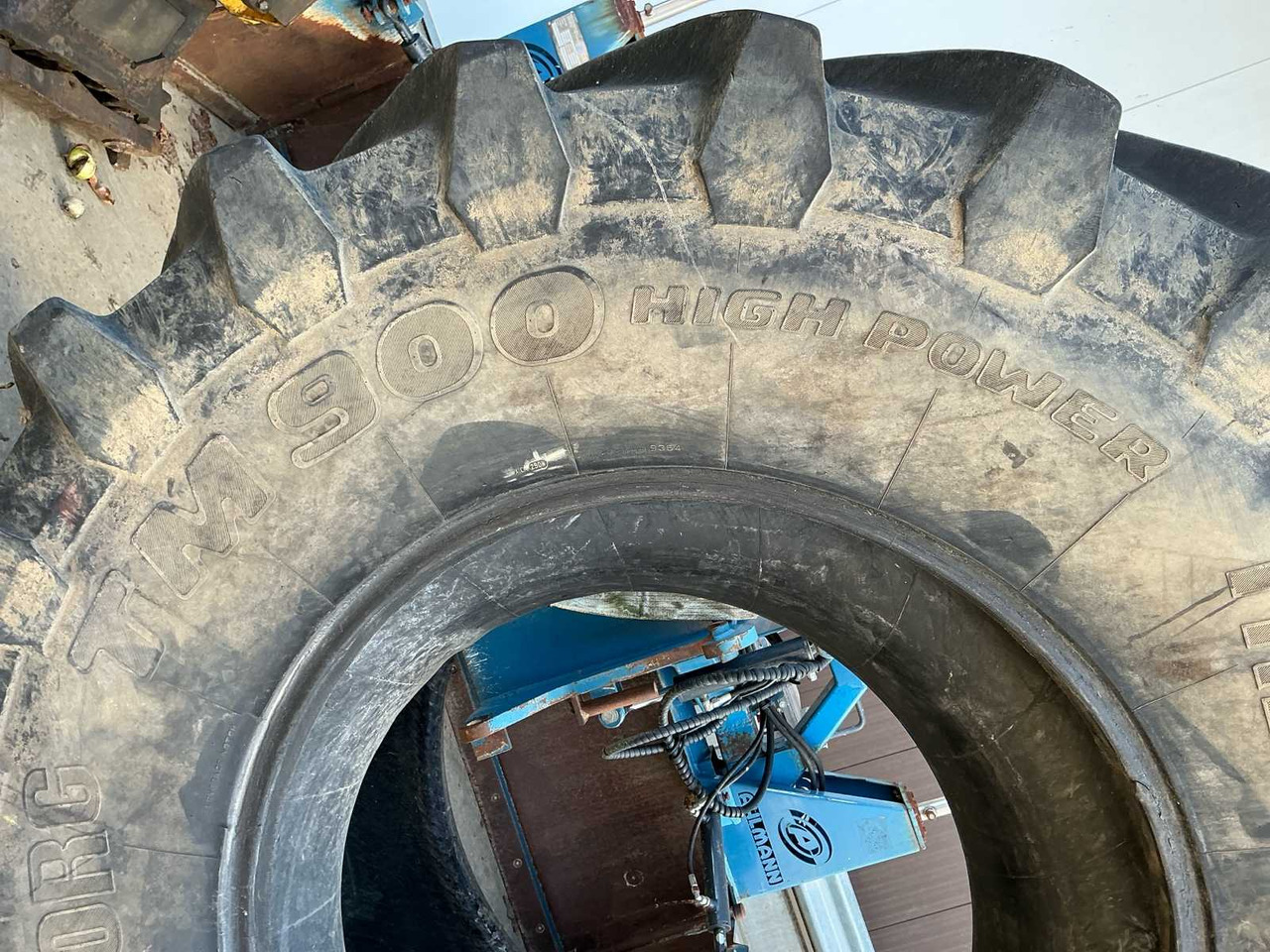 Trelleborg TM900 800/70R38 - גלגלים וצמיגים עבור טרקטור חקלאי: תמונה 5 Trelleborg TM900 800/70R38 - גלגלים וצמיגים עבור טרקטור חקלאי: תמונה 5