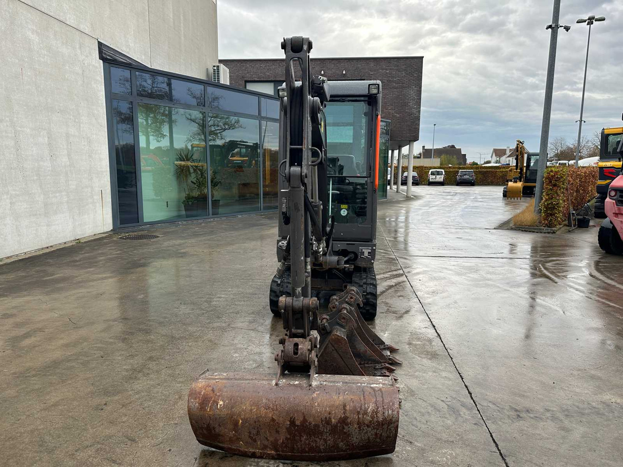 VOLVO - 2020 - EC20E - MINI EXCAVATOR - מיני מחפר: תמונה 2 VOLVO - 2020 - EC20E - MINI EXCAVATOR - מיני מחפר: תמונה 2