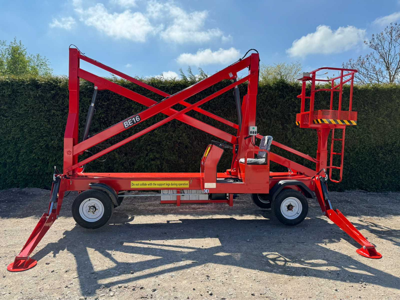 VTC Lift BE16 - פלטפורמה אווירית: תמונה 1 VTC Lift BE16 - פלטפורמה אווירית: תמונה 1