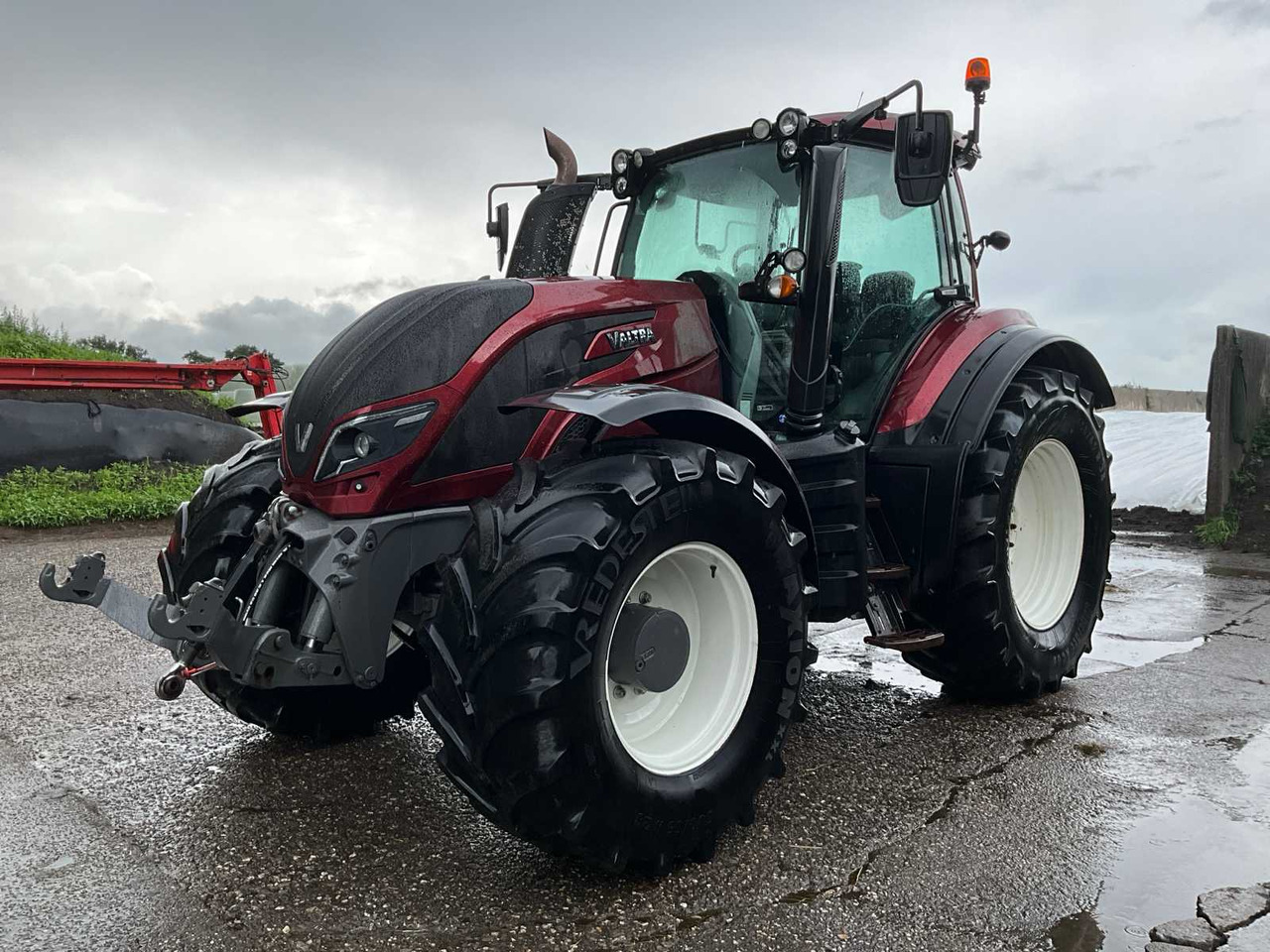 Valtra T214 A - טרקטור חקלאי: תמונה 2 Valtra T214 A - טרקטור חקלאי: תמונה 2