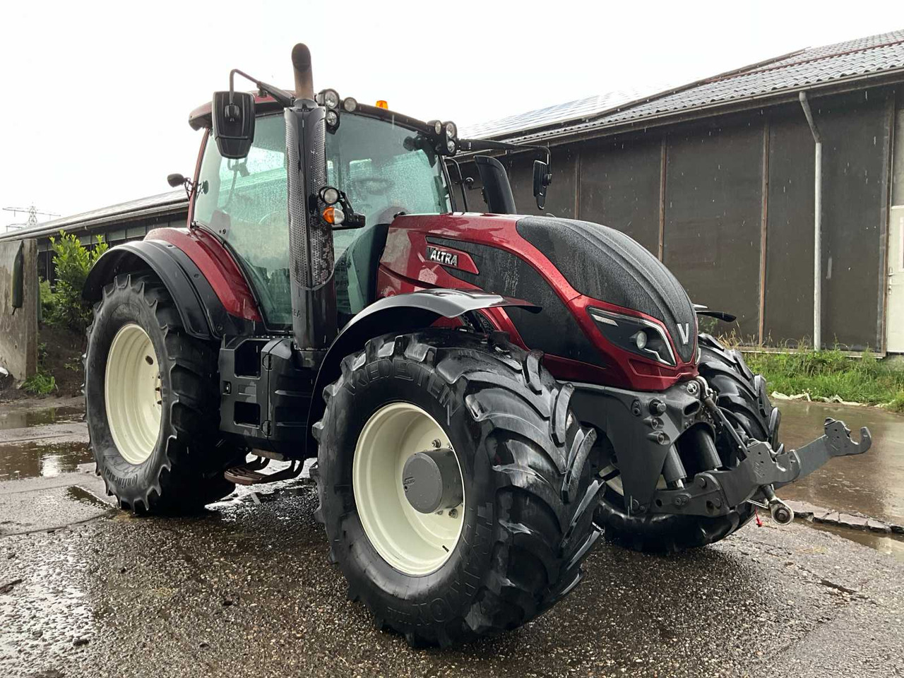 Valtra T214 A - טרקטור חקלאי: תמונה 4 Valtra T214 A - טרקטור חקלאי: תמונה 4