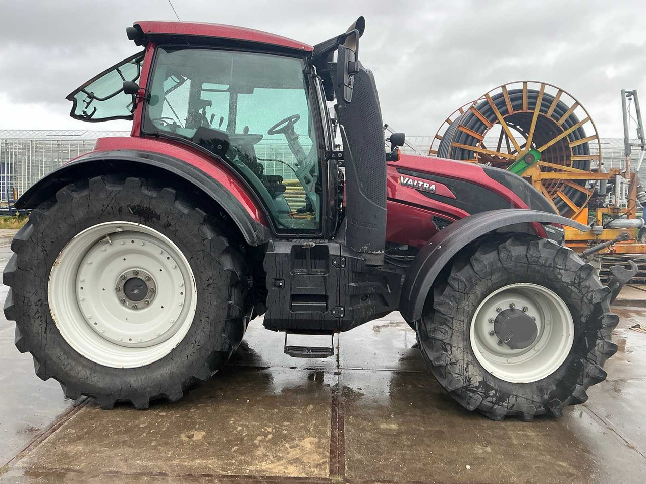 Valtra T214 - טרקטור חקלאי: תמונה 5 Valtra T214 - טרקטור חקלאי: תמונה 5
