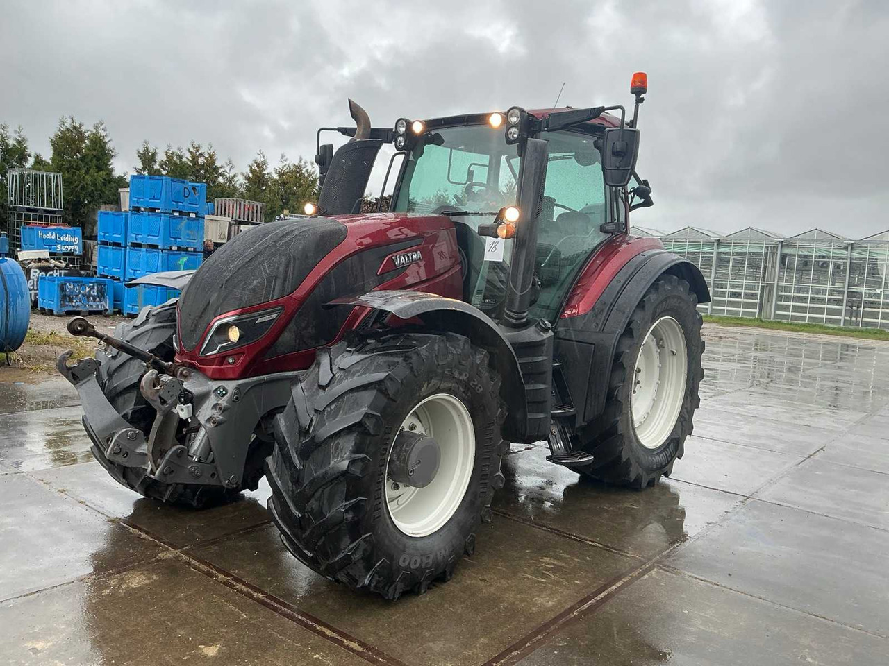 Valtra T214 - טרקטור חקלאי: תמונה 2 Valtra T214 - טרקטור חקלאי: תמונה 2