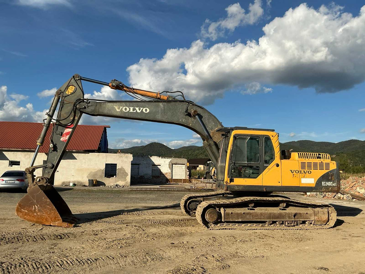 Volvo EC 240 BNLC - מחפר סורק: תמונה 4 Volvo EC 240 BNLC - מחפר סורק: תמונה 4