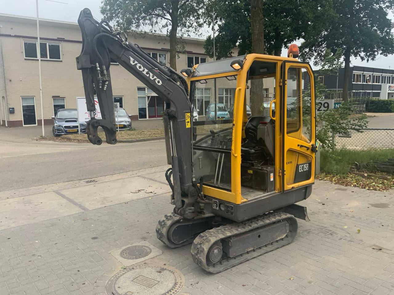 Volvo EC15B XR - מיני מחפר: תמונה 1 Volvo EC15B XR - מיני מחפר: תמונה 1