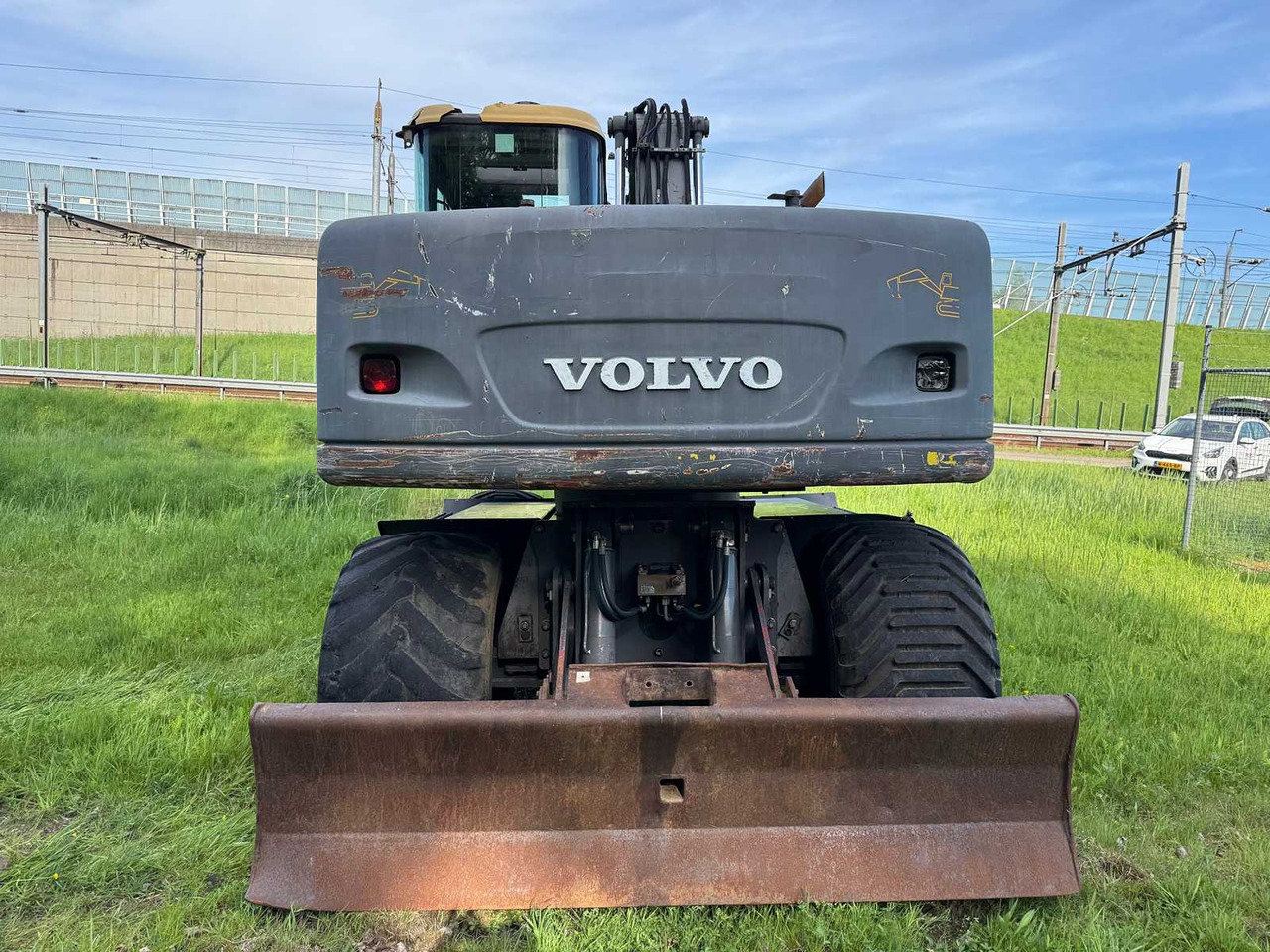 Volvo EW140 - מחפר גלגלים: תמונה 5 Volvo EW140 - מחפר גלגלים: תמונה 5