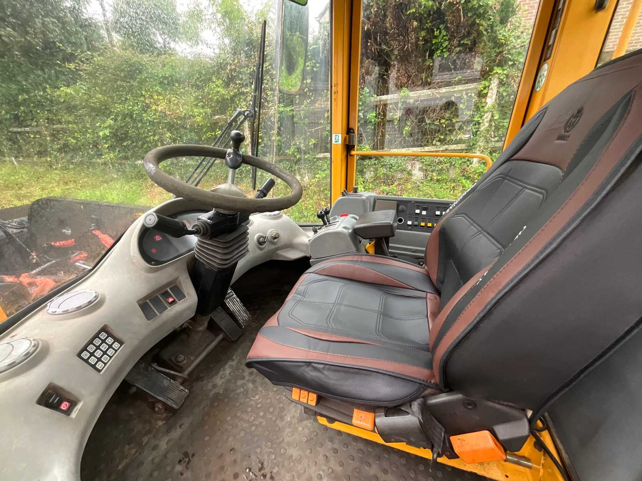 מעמיס גלגלים Volvo L110E: תמונה 16