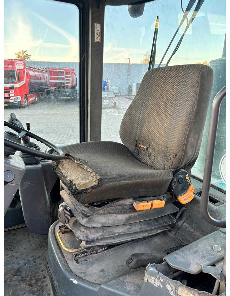 Volvo L30B Z/X - מעמיס גלגלים: תמונה 5 Volvo L30B Z/X - מעמיס גלגלים: תמונה 5