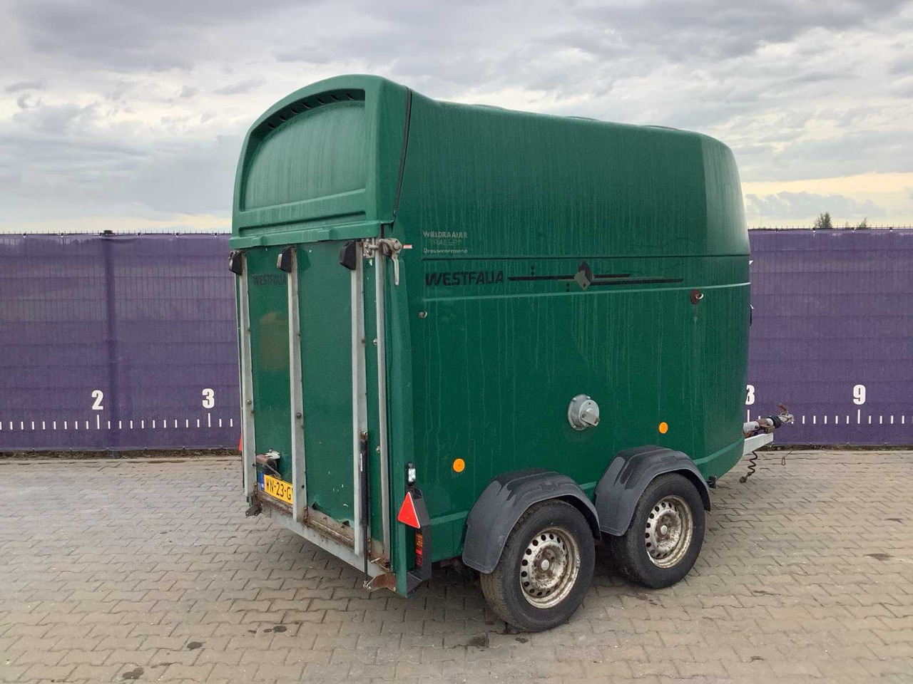WESTFALIA - 120882F - HORSE TRAILER - קרון נגרר: תמונה 4 WESTFALIA - 120882F - HORSE TRAILER - קרון נגרר: תמונה 4