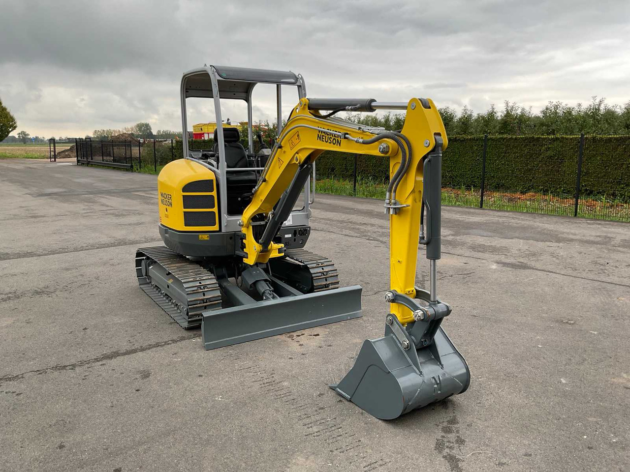 Wacker Neuson EZ28 - מחפר סורק: תמונה 2 Wacker Neuson EZ28 - מחפר סורק: תמונה 2