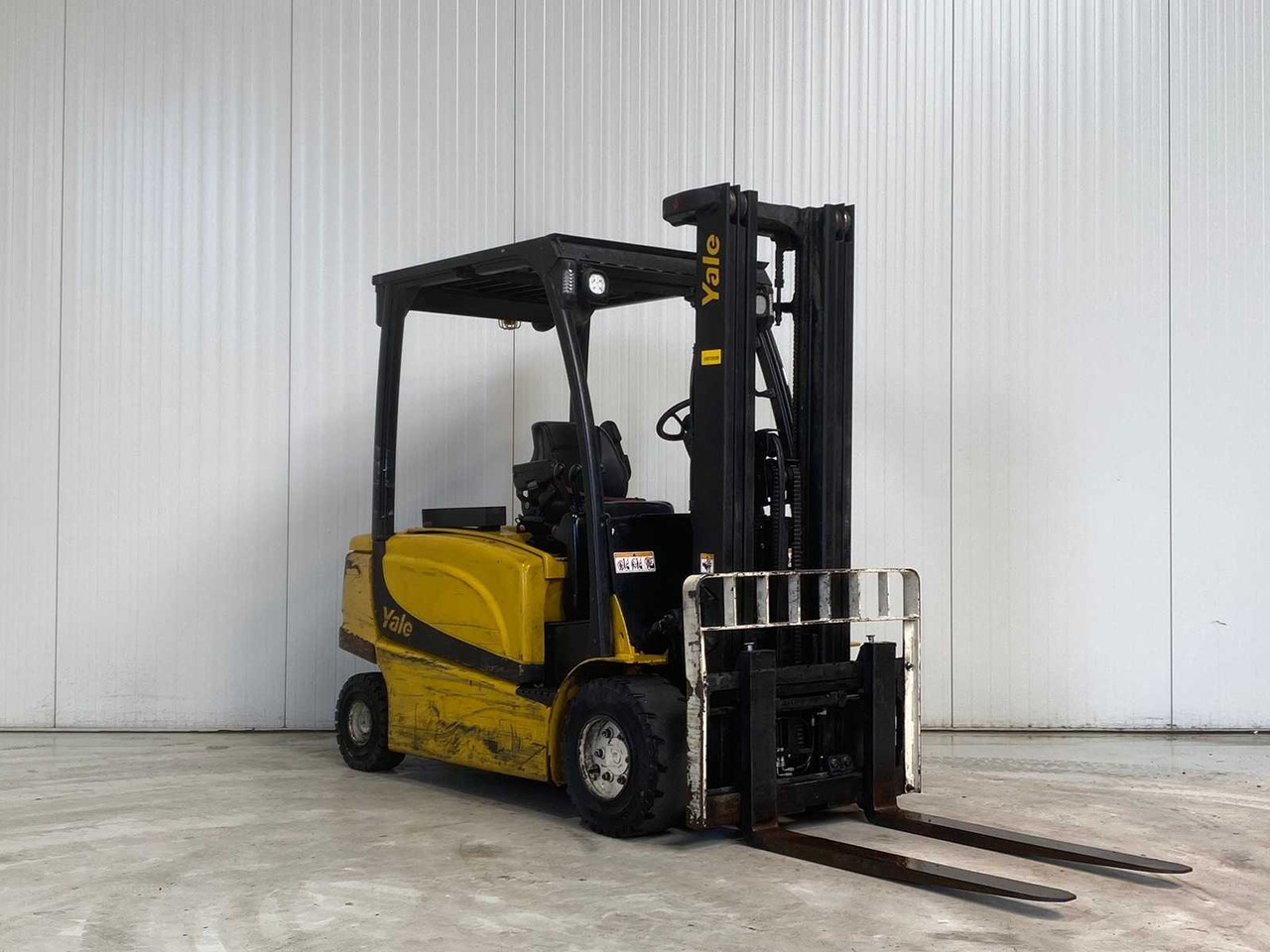 YALE - 2013 - ERP 35 VL - FORKLIFT TRIPLEX - FREELIFT - SIDESHIFT - מלגזה: תמונה 2 YALE - 2013 - ERP 35 VL - FORKLIFT TRIPLEX - FREELIFT - SIDESHIFT - מלגזה: תמונה 2