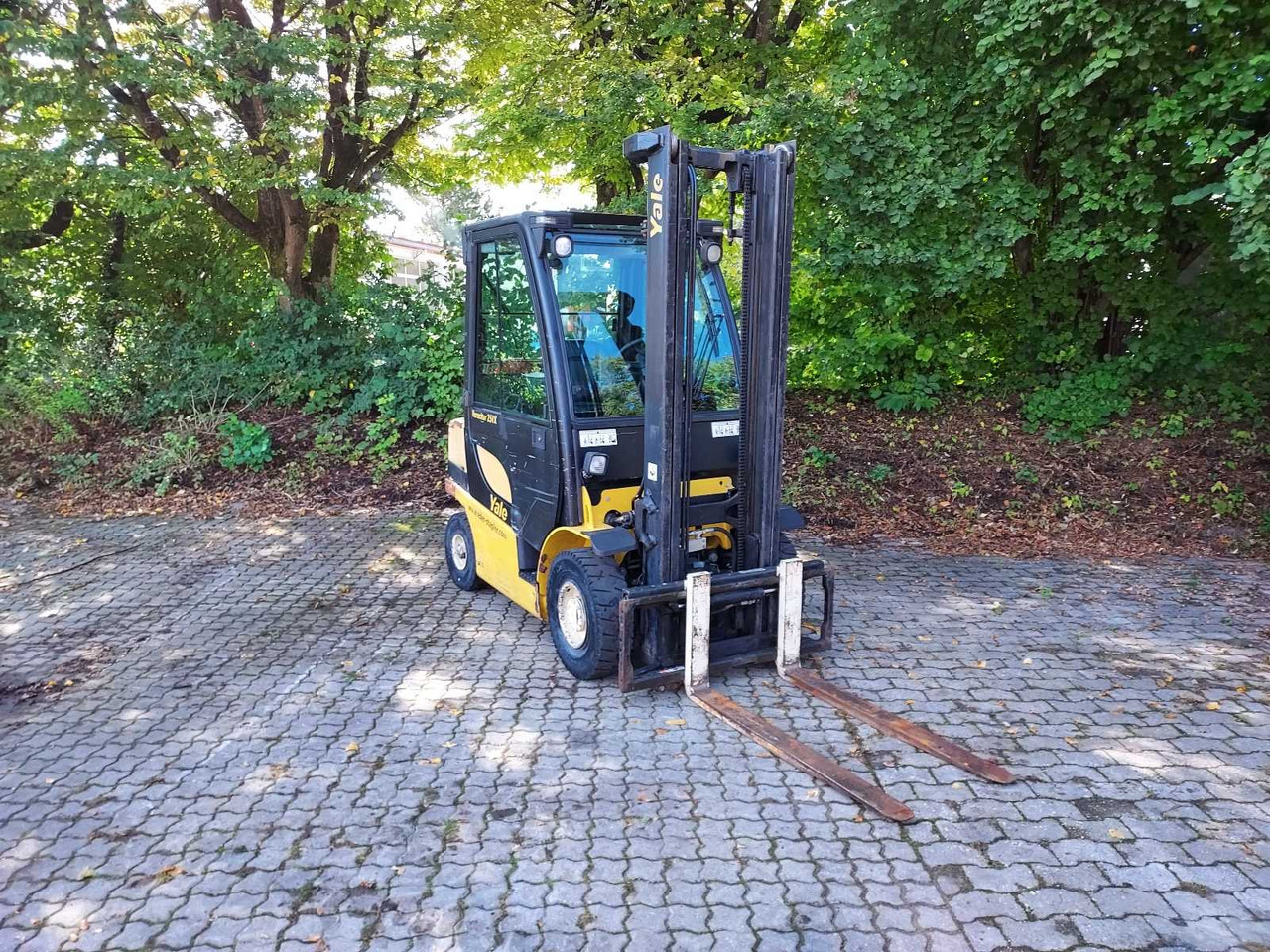 YALE GLP25VX V2420 FORKLIFT - מלגזה: תמונה 1 YALE GLP25VX V2420 FORKLIFT - מלגזה: תמונה 1