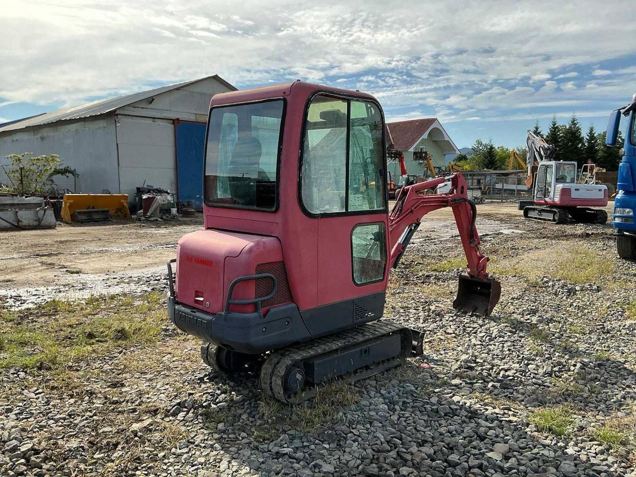 Yanmar B15 - 3 - מיני מחפר: תמונה 5 Yanmar B15 - 3 - מיני מחפר: תמונה 5