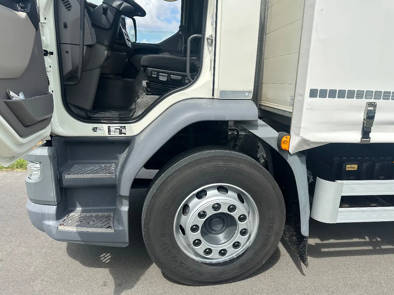 DAF CF 320 LF320.18 EURO6. SchuifzeilBakwagen met Laadklep. in TOPSTAAT! - משאית וילונות צד: תמונה 5 DAF CF 320 LF320.18 EURO6. SchuifzeilBakwagen met Laadklep. in TOPSTAAT! - משאית וילונות צד: תמונה 5