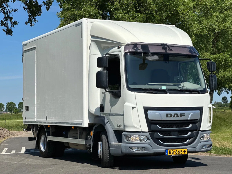 DAF LF 230 LF230.12 EURO6. 61797km!! 440x244x228 Bakwagen met Laadklep. als in NIEUWSTAAT!! - משאית תיבה: תמונה 2 DAF LF 230 LF230.12 EURO6. 61797km!! 440x244x228 Bakwagen met Laadklep. als in NIEUWSTAAT!! - משאית תיבה: תמונה 2