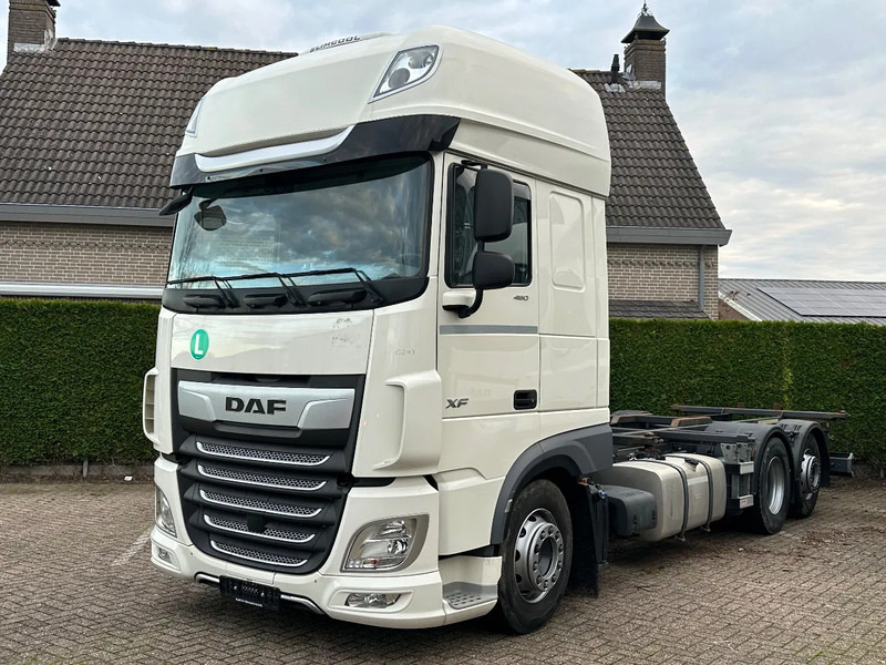 DAF XF 480 XF480.26 FAN. EURO6. 2021. Meesturende achteras!! - משאית עם שלדת תא: תמונה 1 DAF XF 480 XF480.26 FAN. EURO6. 2021. Meesturende achteras!! - משאית עם שלדת תא: תמונה 1