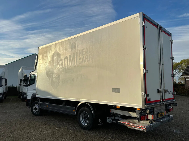 Mercedes-Benz Atego ATEGO1218 GEISOLEERDE OPBOUW 620x247x260! 2000kg Laadklep. - משאית תיבה: תמונה 4 Mercedes-Benz Atego ATEGO1218 GEISOLEERDE OPBOUW 620x247x260! 2000kg Laadklep. - משאית תיבה: תמונה 4