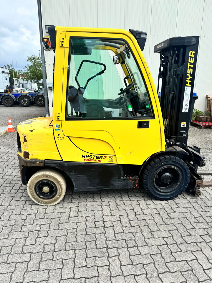 Hyster H2.5FT - מלגזת סולר: תמונה 1 Hyster H2.5FT - מלגזת סולר: תמונה 1