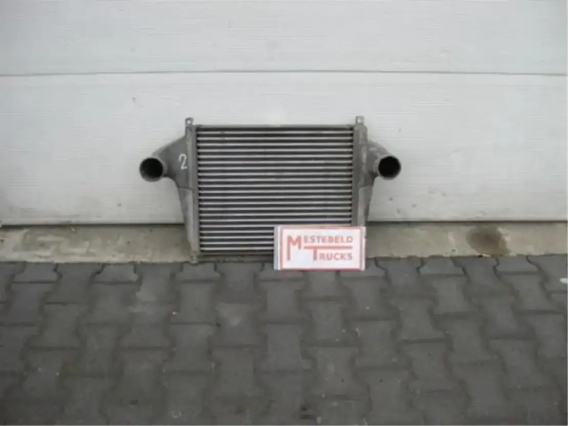 DAF Intercooler - מקרר פנימי עבור משאית: תמונה 1 DAF Intercooler - מקרר פנימי עבור משאית: תמונה 1