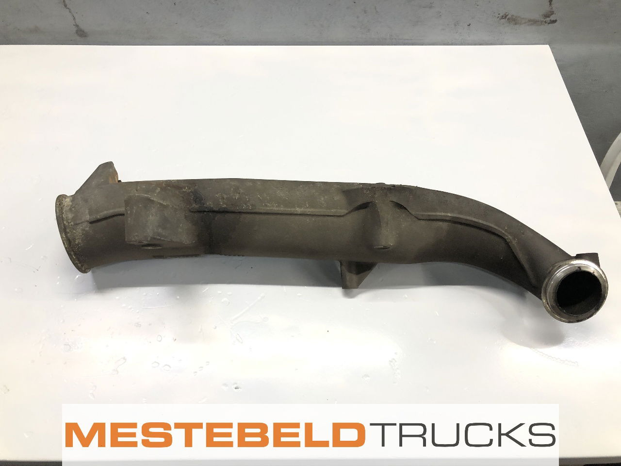 DAF Luchtinlaatleiding CF85 - חלקי בלמים עבור משאית: תמונה 1 DAF Luchtinlaatleiding CF85 - חלקי בלמים עבור משאית: תמונה 1