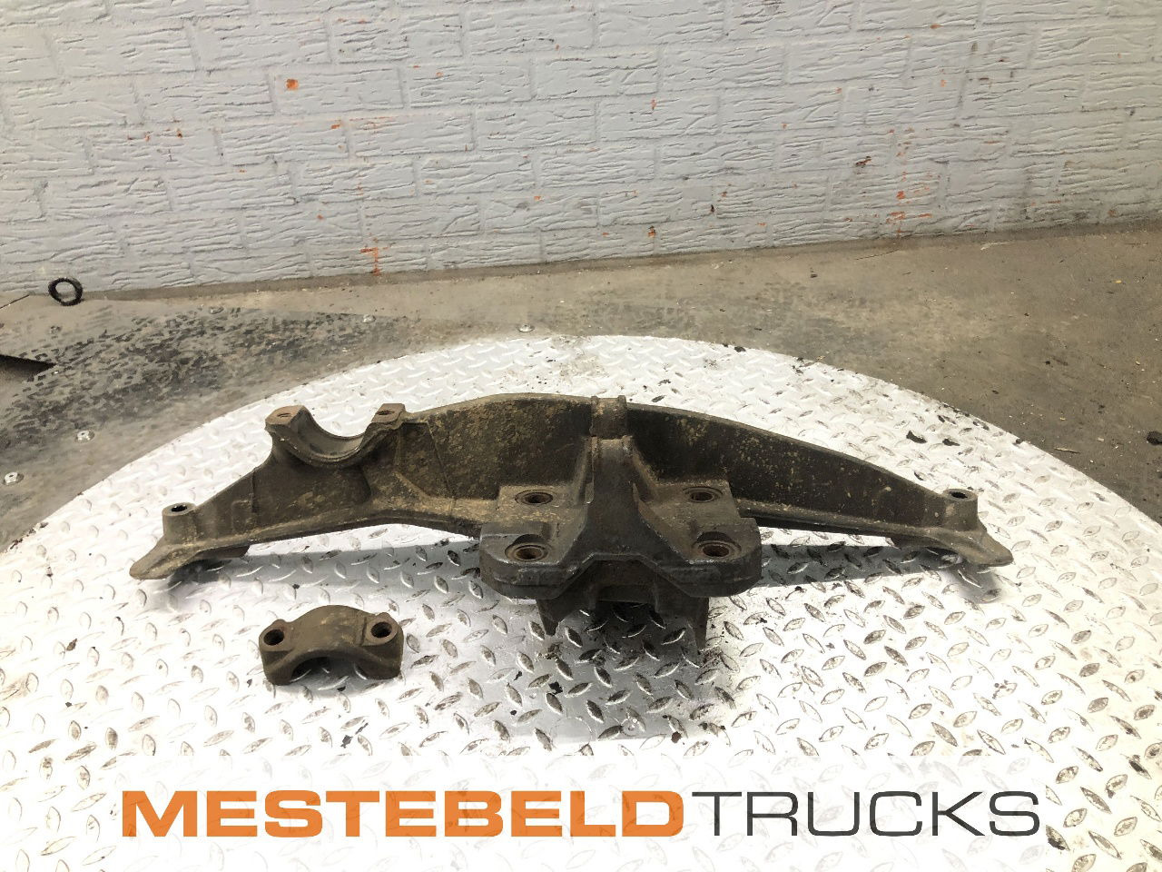 DAF Luchtveerjuk CF links - מסגרת/ שלדה עבור משאית: תמונה 1 DAF Luchtveerjuk CF links - מסגרת/ שלדה עבור משאית: תמונה 1