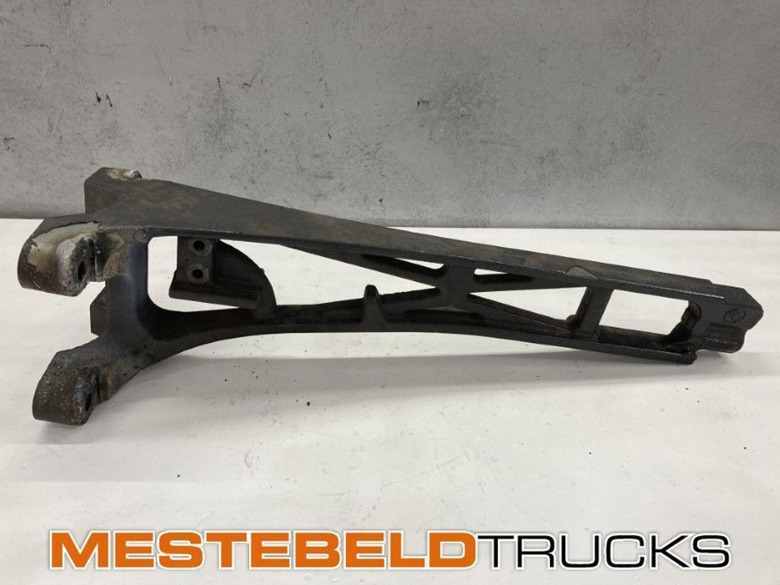 DAF Steun uitlaatpakket - מסגרת/ שלדה עבור משאית: תמונה 1 DAF Steun uitlaatpakket - מסגרת/ שלדה עבור משאית: תמונה 1