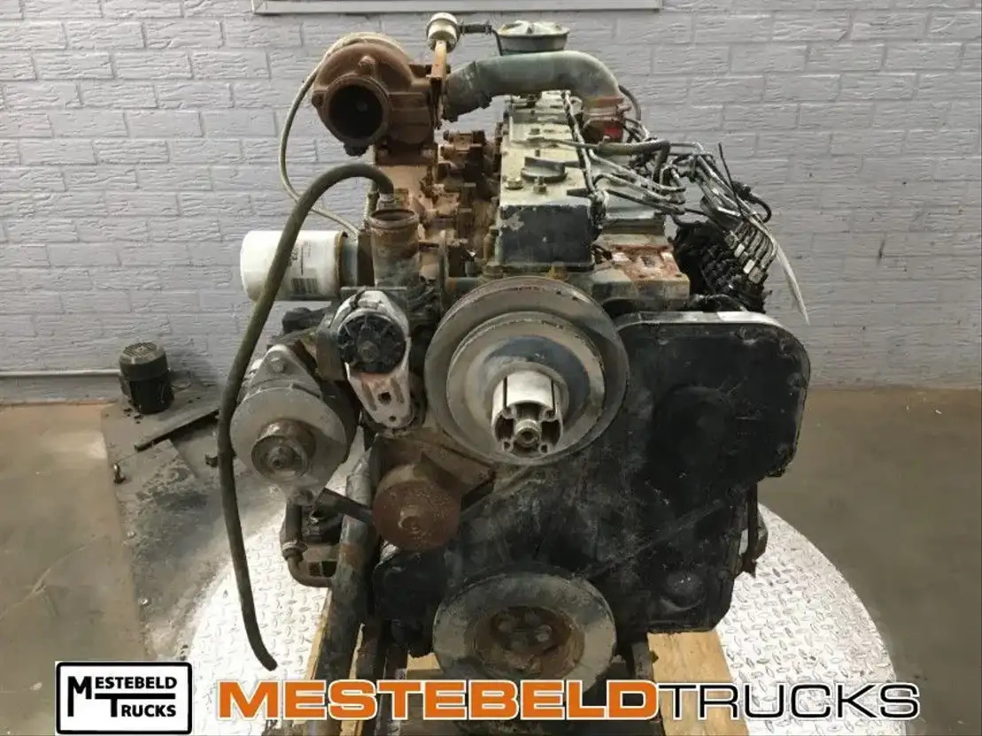 Komatsu Motor Cummins 8.3 ltr - מנוע עבור משאית: תמונה 3 Komatsu Motor Cummins 8.3 ltr - מנוע עבור משאית: תמונה 3