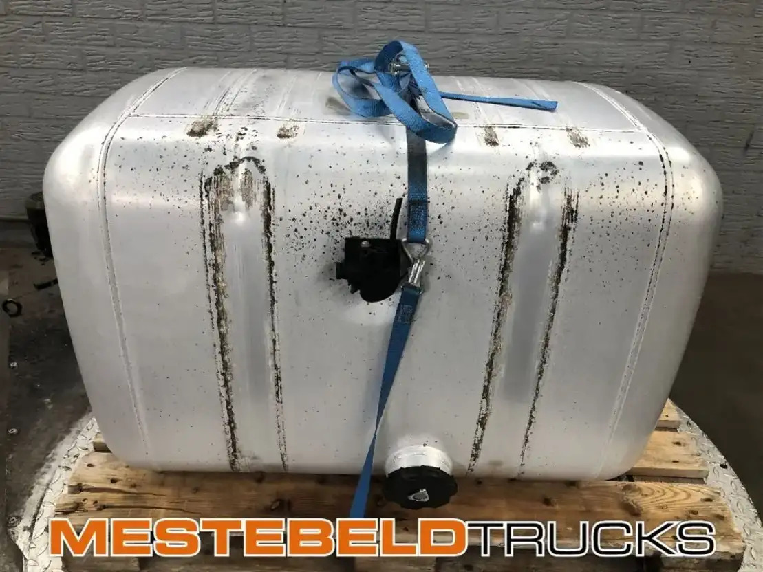 Mercedes-Benz Brandstoftank 390 Liter - מערכת דלק עבור משאית: תמונה 1 Mercedes-Benz Brandstoftank 390 Liter - מערכת דלק עבור משאית: תמונה 1