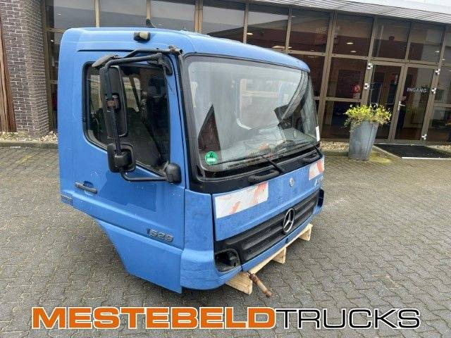 Mercedes-Benz Cabine Atego 1529 - תא עבור משאית: תמונה 2 Mercedes-Benz Cabine Atego 1529 - תא עבור משאית: תמונה 2