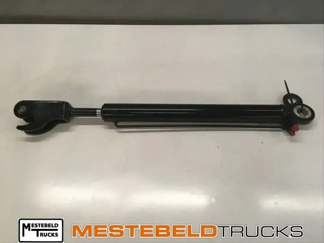 Mercedes-Benz Cabinekantelcilinder - תא ופנים הרכב עבור משאית: תמונה 1 Mercedes-Benz Cabinekantelcilinder - תא ופנים הרכב עבור משאית: תמונה 1
