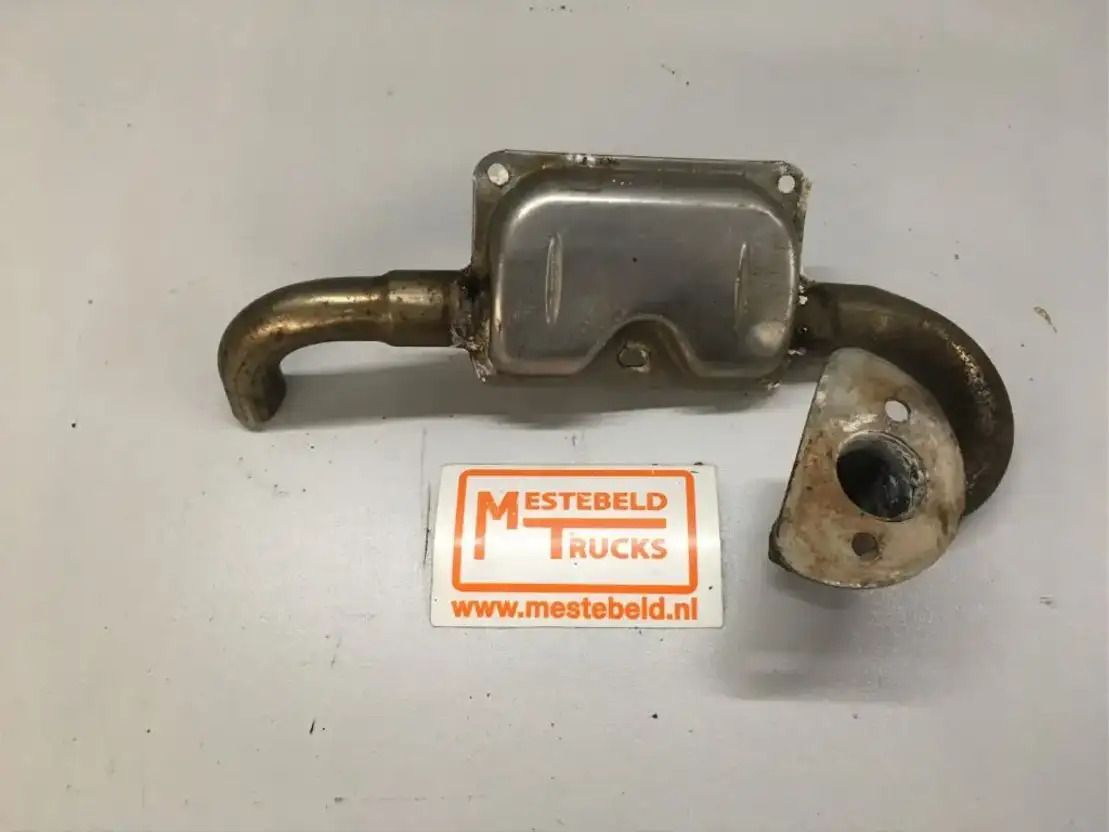 Mercedes-Benz Kachel uitlaatpijpje - תא ופנים הרכב עבור משאית: תמונה 1 Mercedes-Benz Kachel uitlaatpijpje - תא ופנים הרכב עבור משאית: תמונה 1