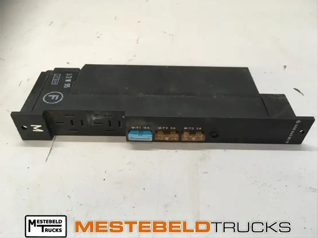 Mercedes-Benz Motormodule - מערכת חשמל עבור משאית: תמונה 1 Mercedes-Benz Motormodule - מערכת חשמל עבור משאית: תמונה 1