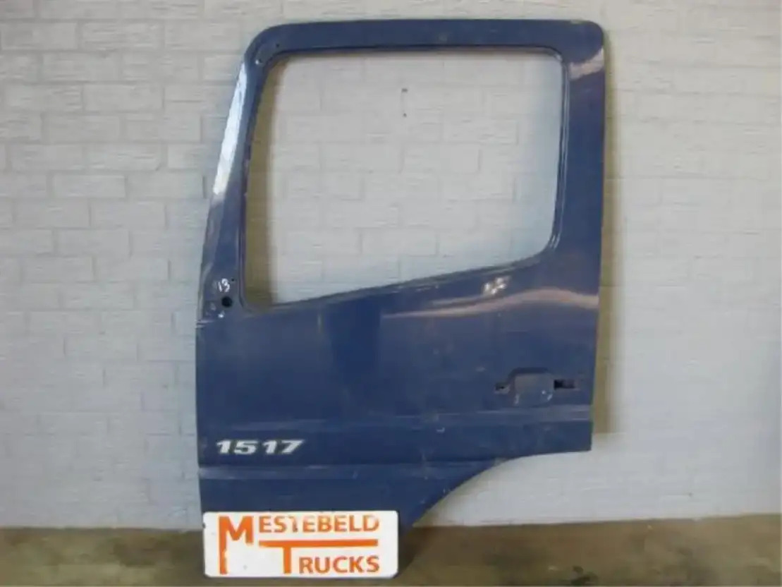 Mercedes-Benz Portier 1517 - תא ופנים הרכב עבור משאית: תמונה 1 Mercedes-Benz Portier 1517 - תא ופנים הרכב עבור משאית: תמונה 1