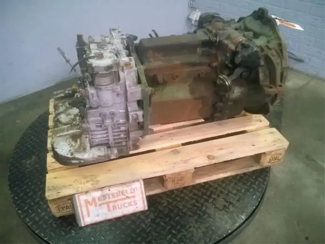 Mercedes-Benz Versnellingsbak - תיבת הילוכים וחלקים עבור משאית: תמונה 1 Mercedes-Benz Versnellingsbak - תיבת הילוכים וחלקים עבור משאית: תמונה 1