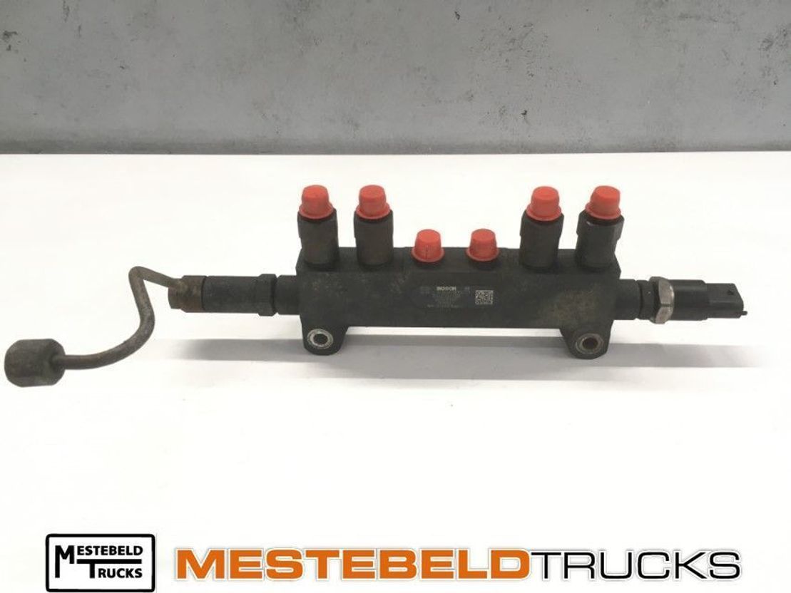 Renault Brandstofrail - מערכת דלק עבור כלי רכב מסחרי: תמונה 1 Renault Brandstofrail - מערכת דלק עבור כלי רכב מסחרי: תמונה 1