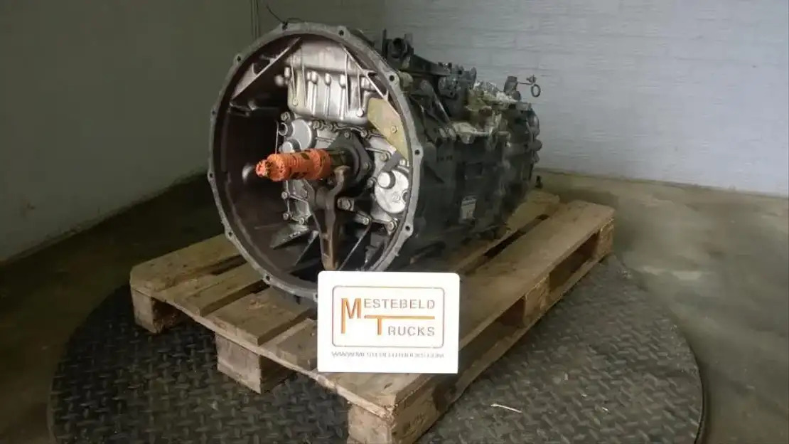 Renault Versnellingsbak 12 AS 2601  - תיבת הילוכים וחלקים עבור משאית: תמונה 1 Renault Versnellingsbak 12 AS 2601  - תיבת הילוכים וחלקים עבור משאית: תמונה 1