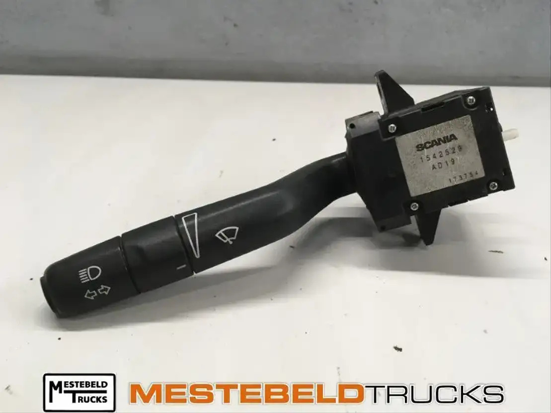 Scania S tuurschakelaar links RAW + RW - מערכת חשמל עבור משאית: תמונה 1 Scania S tuurschakelaar links RAW + RW - מערכת חשמל עבור משאית: תמונה 1