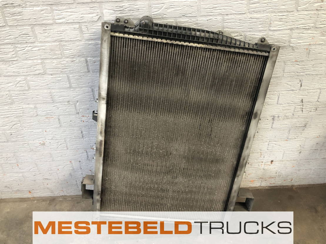 Volvo Radiateur - רדיאטור עבור משאית: תמונה 2 Volvo Radiateur - רדיאטור עבור משאית: תמונה 2