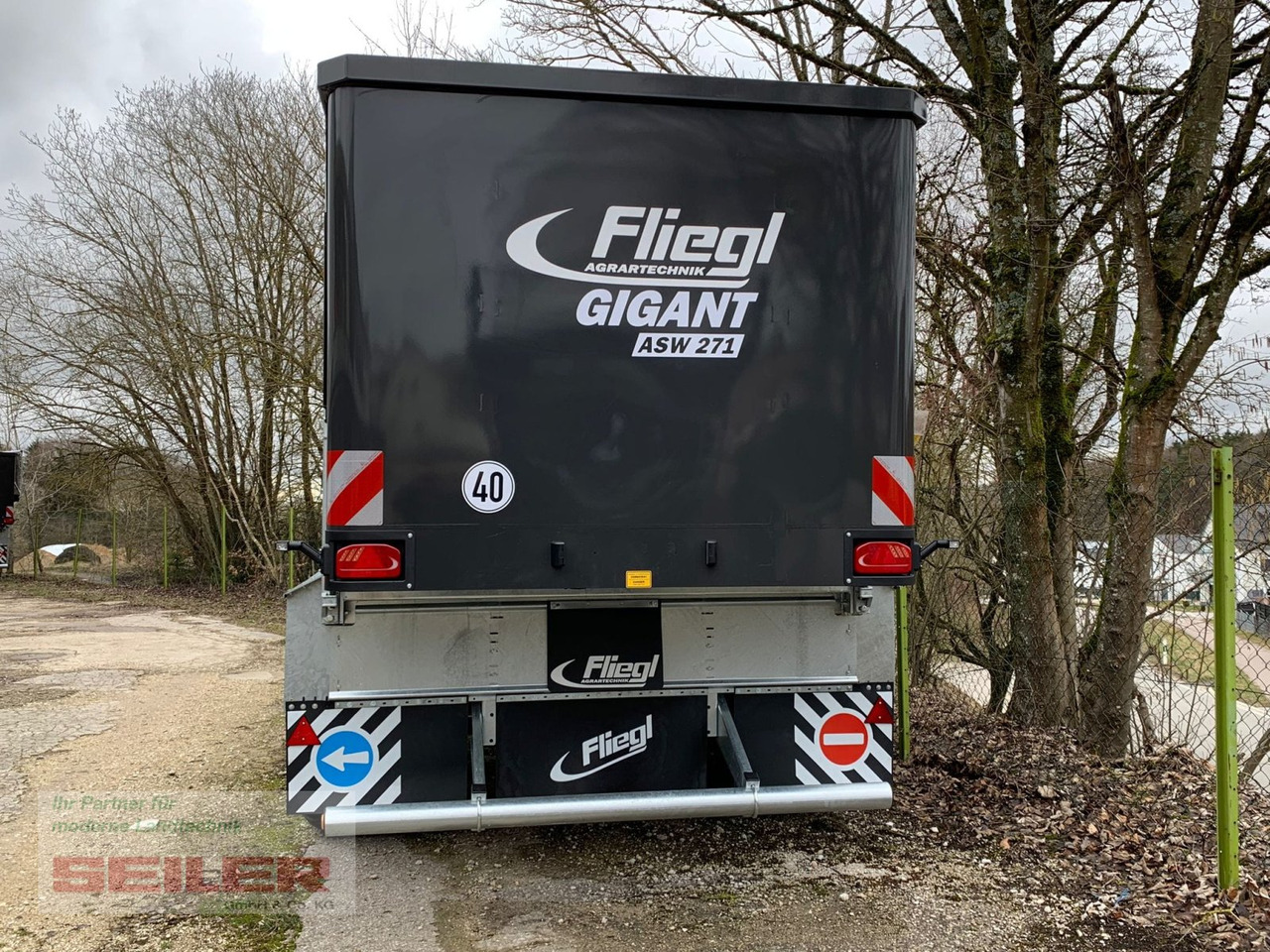 Fliegl ASW 271 C FOX Lenkachse 22,5" 35m³ - עגלת טעינה עצמית: תמונה 3 Fliegl ASW 271 C FOX Lenkachse 22,5" 35m³ - עגלת טעינה עצמית: תמונה 3