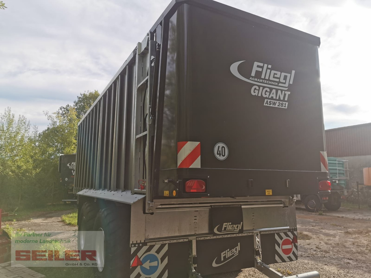 Fliegl ASW 281 GIGANT FOX 45m³ - עגלת טעינה עצמית: תמונה 4 Fliegl ASW 281 GIGANT FOX 45m³ - עגלת טעינה עצמית: תמונה 4