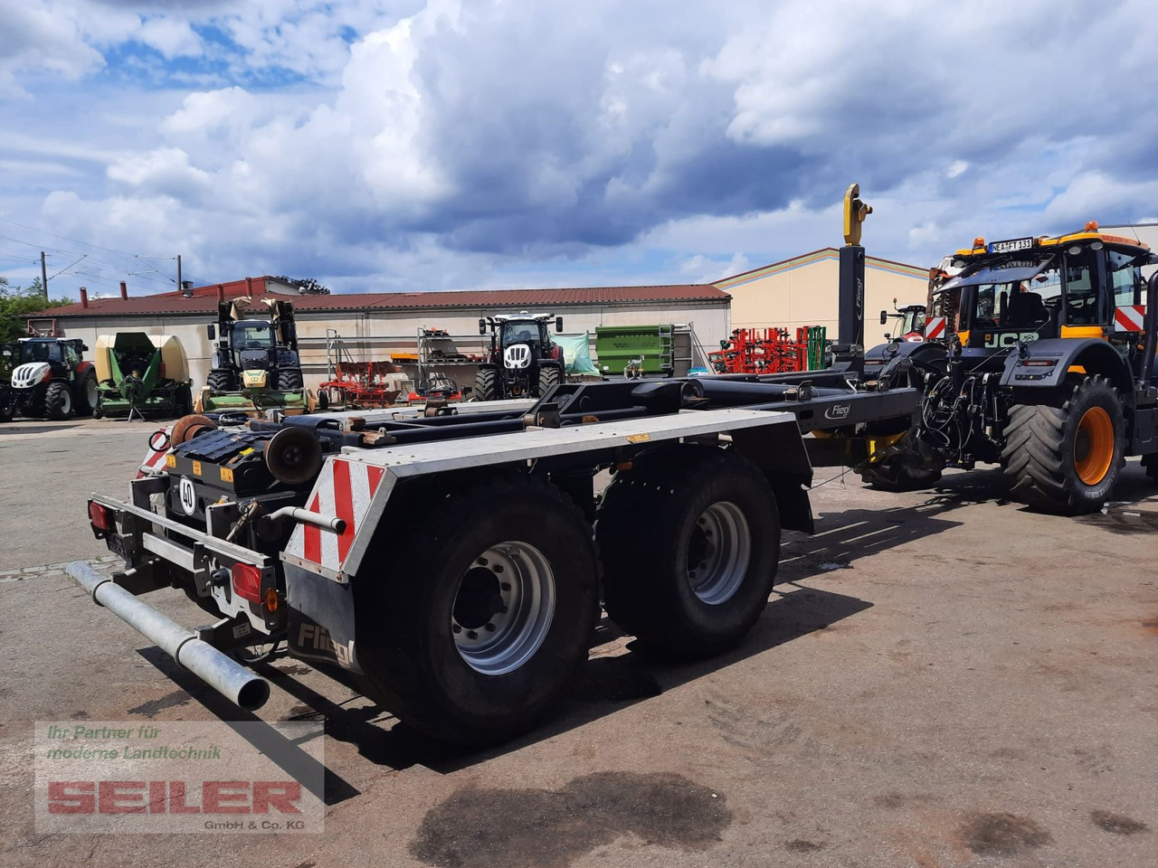 Fliegl HKL 22 Tandem - קרון נגרר מתגלגל/ מדלג: תמונה 1 Fliegl HKL 22 Tandem - קרון נגרר מתגלגל/ מדלג: תמונה 1